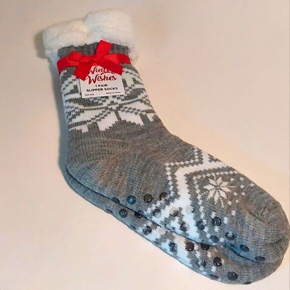 Winter Wishes Slipper Socks One Size NWT - Picture 1 of 4
